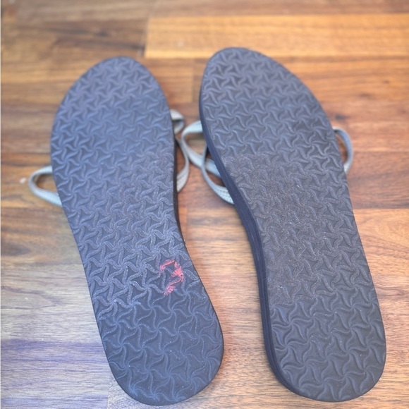Teva Olowahu Flip Flop Sandal Quick Dry Vegan Size 11 - Picture 7 of 8
